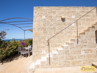 foto immobile Villa in tipica pietra salentina con jacuzzi vista mare a Torre Vado n. 23