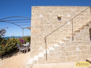 foto immobile Villa in tipica pietra salentina con jacuzzi vista mare a Torre Vado n. 22