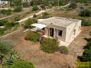foto immobile Villa in tipica pietra salentina con jacuzzi vista mare a Torre Vado n. 25