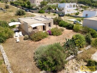 foto immobile Villa in tipica pietra salentina con jacuzzi vista mare a Torre Vado n. 27