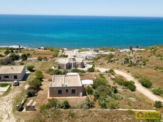 foto immobile Villa in tipica pietra salentina con jacuzzi vista mare a Torre Vado n. 29
