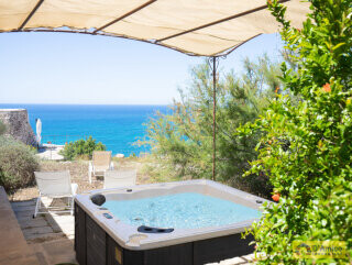 foto immobile Villa in tipica pietra salentina con jacuzzi vista mare a Torre Vado n. 35