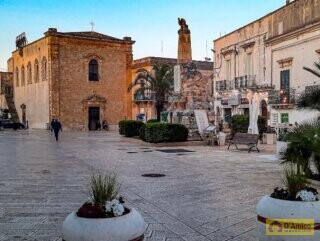 foto immobile Incantevole Villa con piscina a pochi km dal mare di Carovigno n. 41