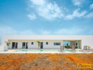 foto immobile Incantevole Villa con piscina a pochi km dal mare di Carovigno n. 3