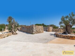 foto immobile Villa e Dependance con 2 Piscine vista mare nel Salento n. 36