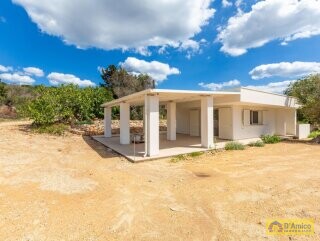 foto immobile Splendida villa con piscina vista mare da realizzare, con Guest House già pronta n. 36