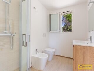 foto immobile Splendida villa con piscina vista mare da realizzare, con Guest House già pronta n. 40