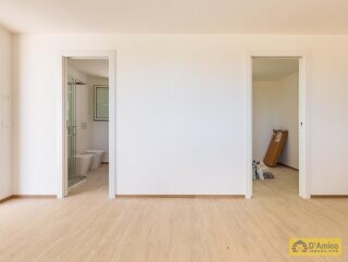 foto immobile Splendida villa con piscina vista mare da realizzare, con Guest House già pronta n. 46