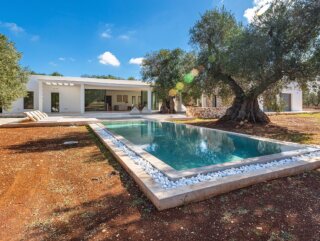 Villa Ulivi, una dimora da sogno con piscina, 2 dependance ed area Fitness