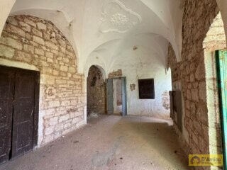 foto immobile Storica Masseria del 1754, con trullo, a Ceglie Messapica n. 6