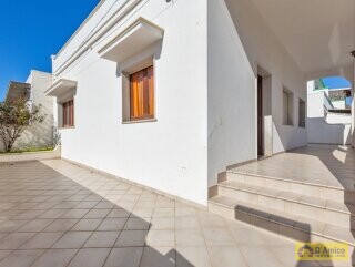 foto immobile Tipica Villetta salentina a 150 metri dal mare n. 2