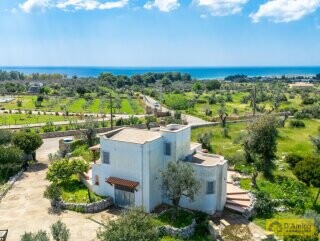 foto immobile Villa vista mare, con Pajara, a Pescoluse n. 19