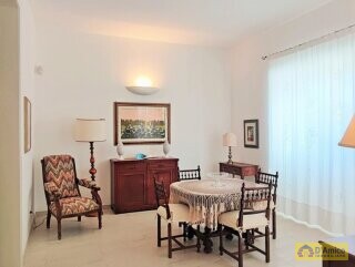 foto immobile Villa con accesso diretto al mare ad Ostuni n. 11