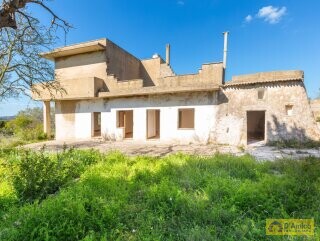 foto immobile Villa vista mare, da ristrutturare, con Lamione e Pajara, a Pescoluse n. 16