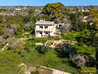 foto immobile Villa vista mare, da ristrutturare, con Lamione e Pajara, a Pescoluse n. 35