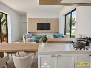 foto immobile Moderna Villa con Piscina, vista mare in costruzione n. 6