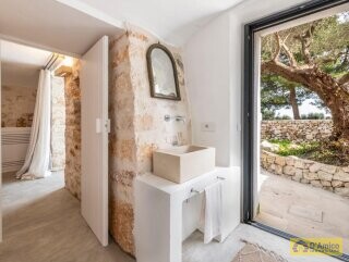 foto immobile Villa di Lusso con Piscina + 2 Dependance a Ostuni n. 19