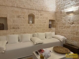 foto immobile Villa di Lusso con Piscina + 2 Dependance a Ostuni n. 21