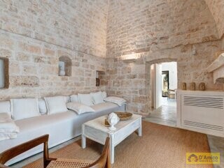 foto immobile Villa di Lusso con Piscina + 2 Dependance a Ostuni n. 24