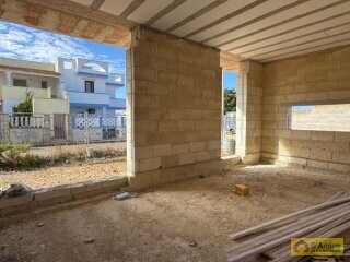 foto immobile Villette di nuova costruzione con piscina a 700 metri dal mare n. 14