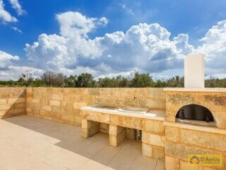 foto immobile Villa con Piscina vista mare, a Pescoluse n. 7