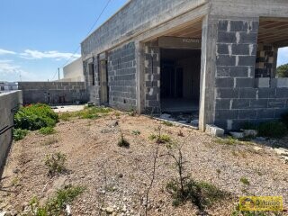 foto immobile Villetta a 800 metri dal mare con vista mare ed ampio giardino n. 4