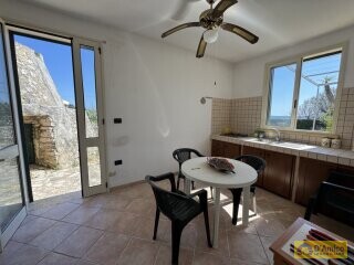 foto immobile Villa fronte mare a Torre Vado, con Pajara e possibilità di Piscina n. 12