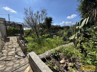 foto immobile Villa fronte mare a Torre Vado, con Pajara e possibilità di Piscina n. 20