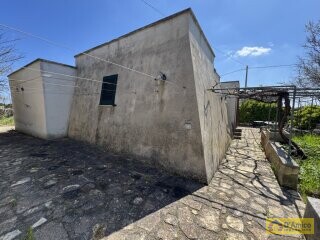 foto immobile Villa fronte mare a Torre Vado, con Pajara e possibilità di Piscina n. 21