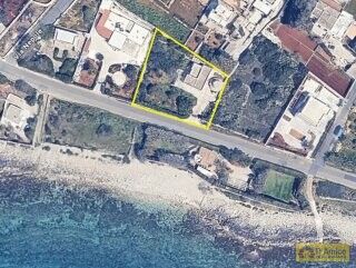 foto immobile Villa fronte mare a Torre Vado, con Pajara e possibilità di Piscina n. 31