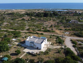 Villa with breathtaking Sea Views overlooking the Beaches of Pescoluse, in Salento