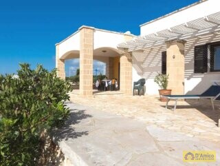 foto immobile Villa con Vista mare mozzafiato sulle spiagge di Pescoluse, nel Salento n. 14