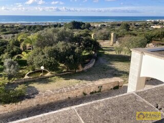 foto immobile Villa con Vista mare mozzafiato sulle spiagge di Pescoluse, nel Salento n. 26