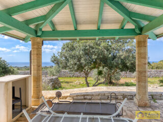 foto immobile Raffinata Villa Vista Mare con Dependance e Giardino Mediterraneo n. 8