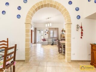 foto immobile Raffinata Villa a 250 metri dal mare, nei pressi di Gallipoli, in Salento n. 11