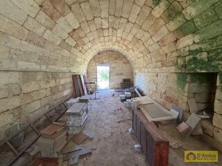 foto immobile Terreno con progetto per Villa a Volte Tipiche con Piscina, a 5 minuti dal mare n. 4