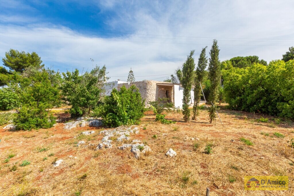 foto immobile Villa a Torre Vado a 900 mt dal mare con progetto Piscina  n. 9