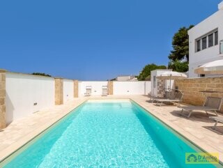 foto immobile Villa di Lusso con Piscina e Vista Mare a Santa Maria Di Leuca n. 6