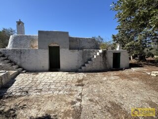 foto immobile Moderna Villa con piscina e Trullo a Carovigno n. 18