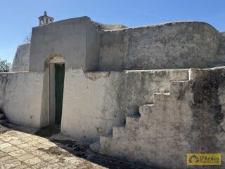 foto immobile Moderna Villa con piscina e Trullo a Carovigno n. 19